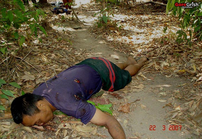 killed-by-spdc-army10-Papun-Burma-mar21-07.jpg