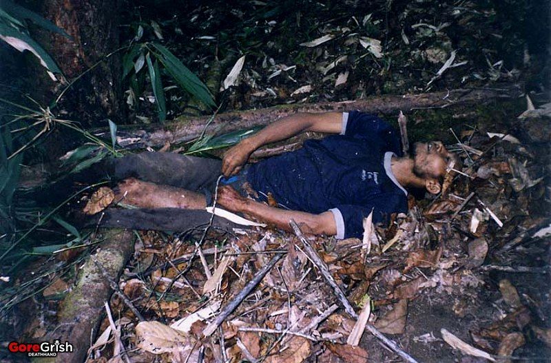 killed-by-spdc-army5-Papun-Burma-dec9-04.jpg