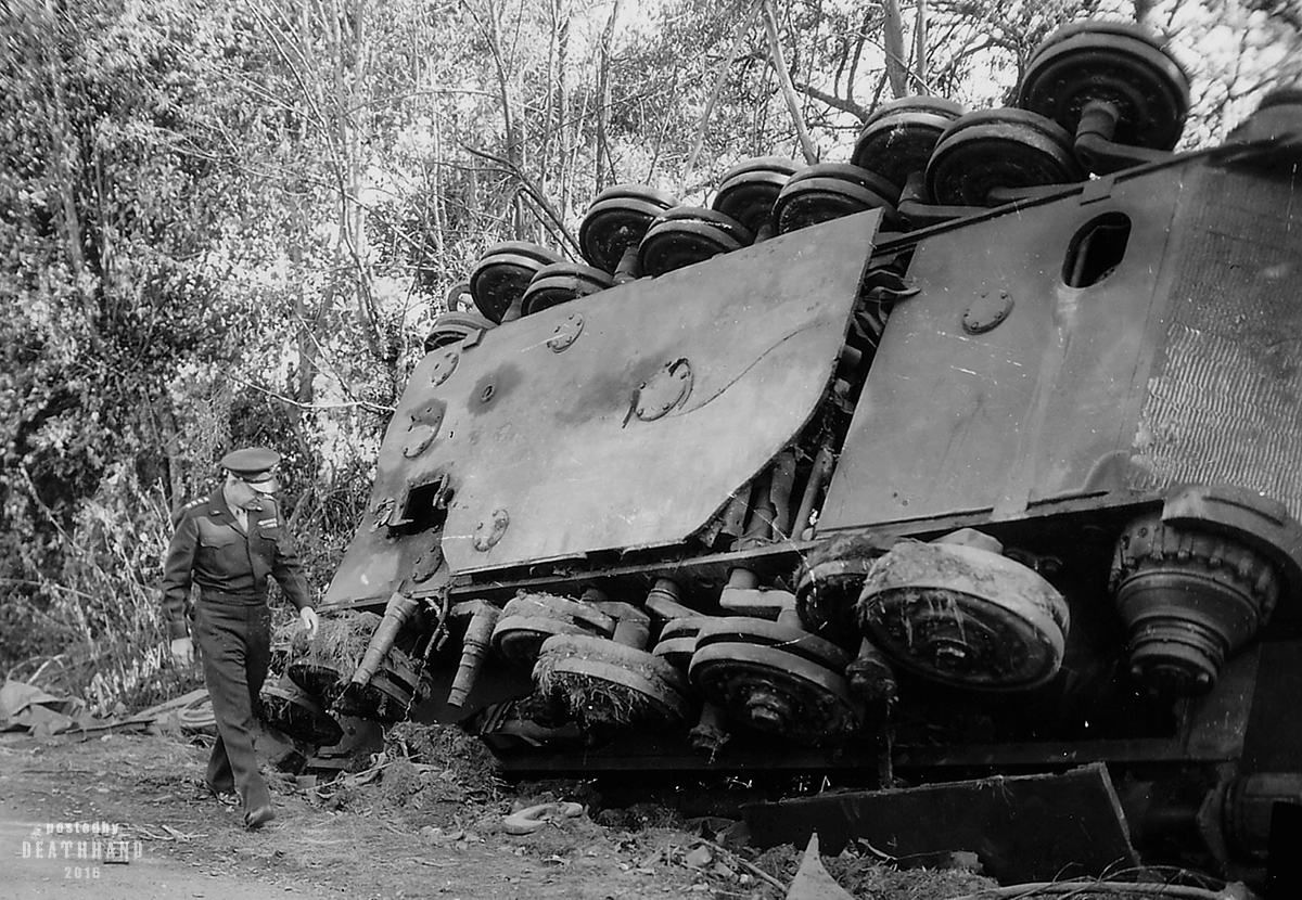 King Tiger tank, Schwere Panzer Abteilung 503, tank number 100, France 1944.jpg