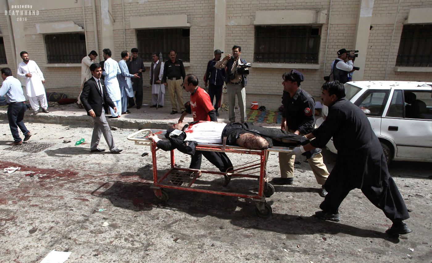 lawyer-killed-mourners-at-hospital-hit-by-suicide-bomber-12-Quetta-PK-aug-8-16.jpg