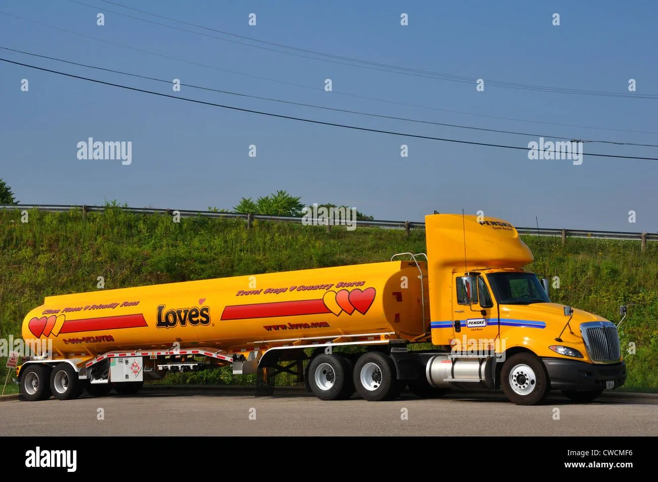 loves-convenience-store-and-gas-station-usa-CWCMF6.webp