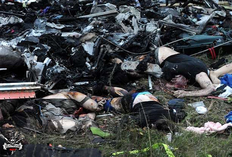 malaysia-airliner-shot-down-bodies-5-Donetsk-UA-jul17-14.jpg