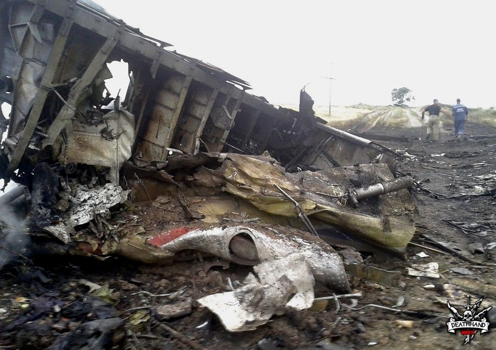 malaysia-airliner-shot-down-wreckage-15-Donetsk-UA-jul17-14.jpg