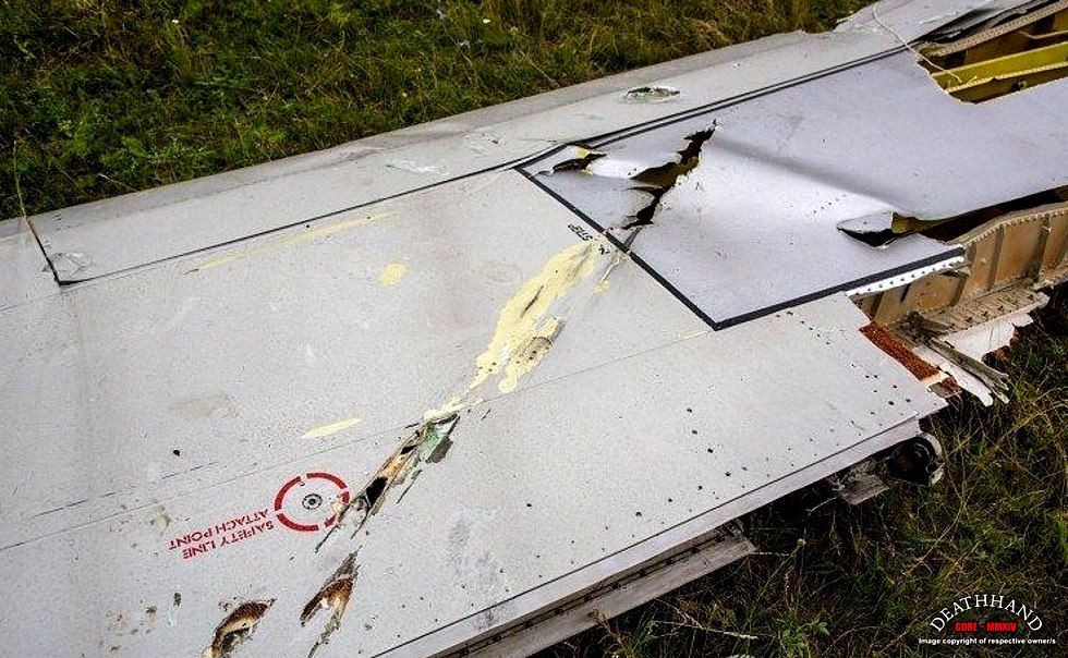 malaysia-airliner-shot-down-wreckage-36-Donetsk-UA-jul17-14.jpg