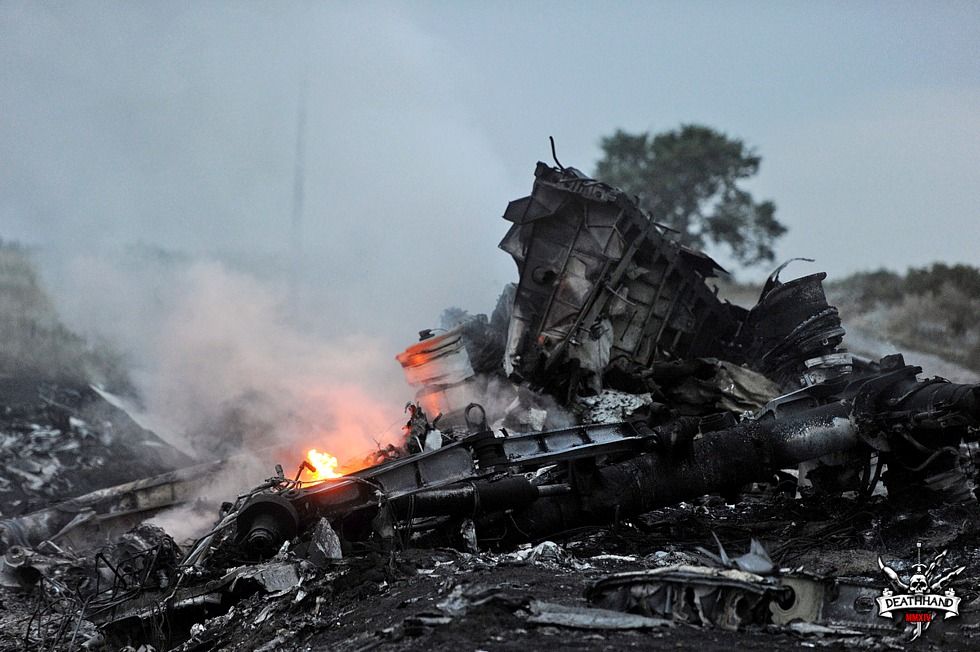 malaysia-airliner-shot-down-wreckage-4-Donetsk-UA-jul17-14.jpg