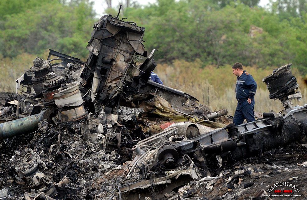 malaysia-airliner-shot-down-wreckage-45-Donetsk-UA-jul17-14.jpg