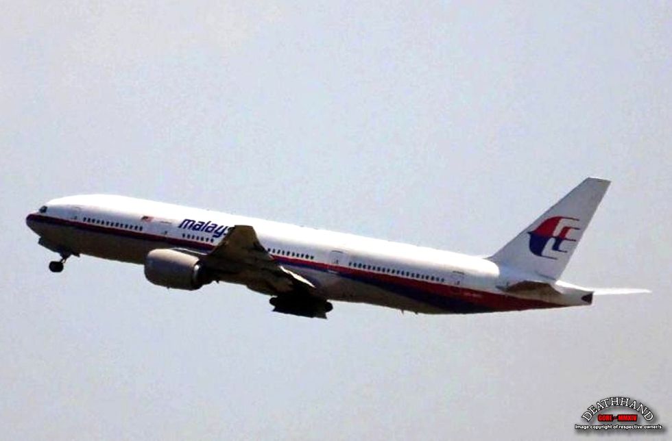 malaysia-airlines-boeing-777-shot-down-plane5-Donetsk-UA-jul17-14.jpg
