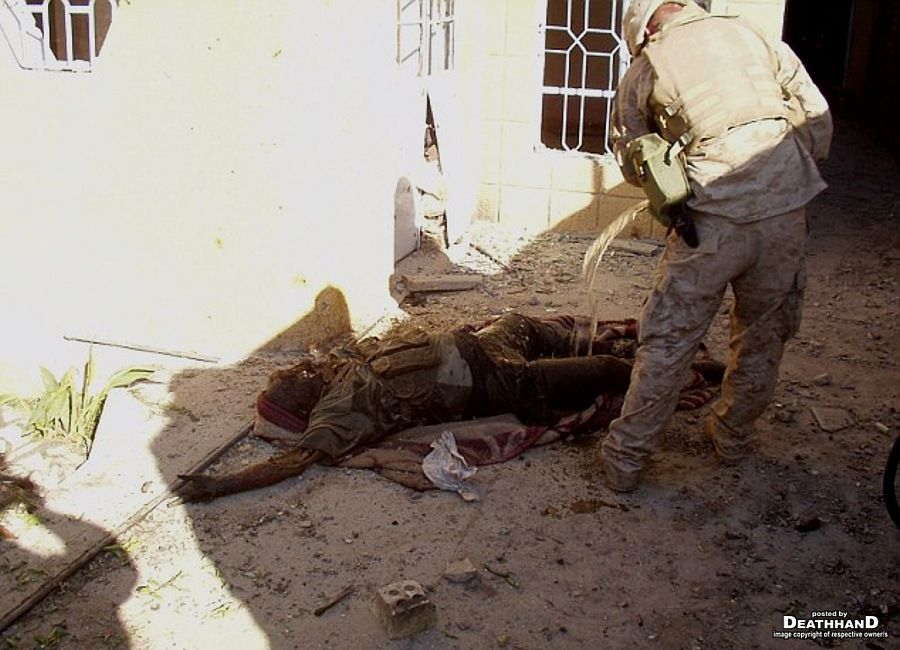 marines-burn-bodies-1-Fallujah-IR-2004.jpg