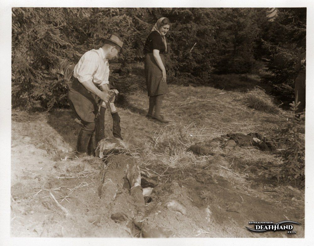 mass-grave-containing-bodies-of-women-died-after-death-march-2-Volary-CZ-may-11-45.jpg