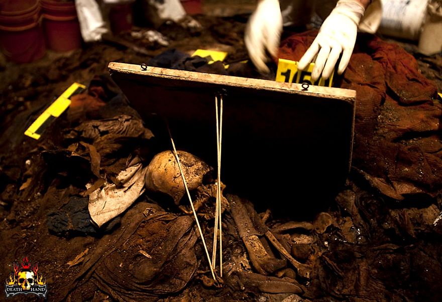 mass-graves-exhumed-civil-war18-Guatemala-1980s.jpg