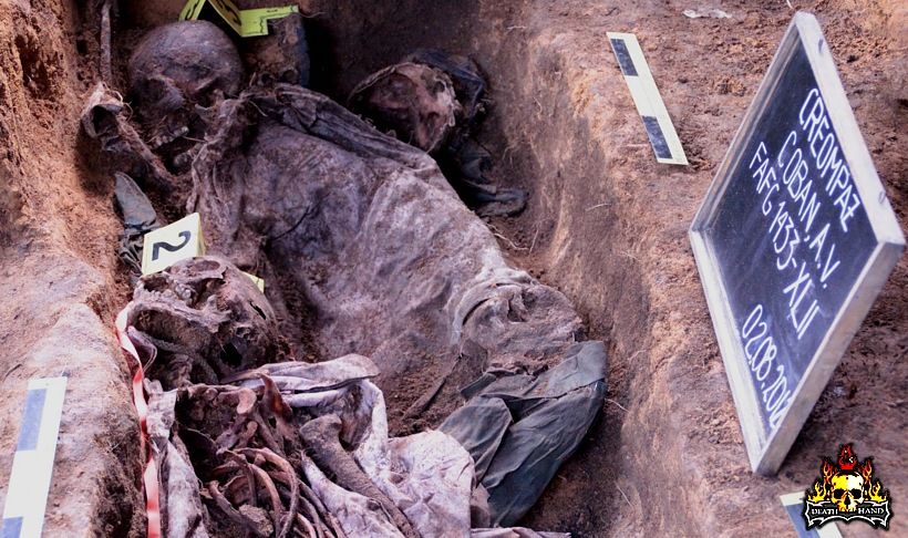mass-graves-exhumed-civil-war3-Guatemala-1980s.jpg