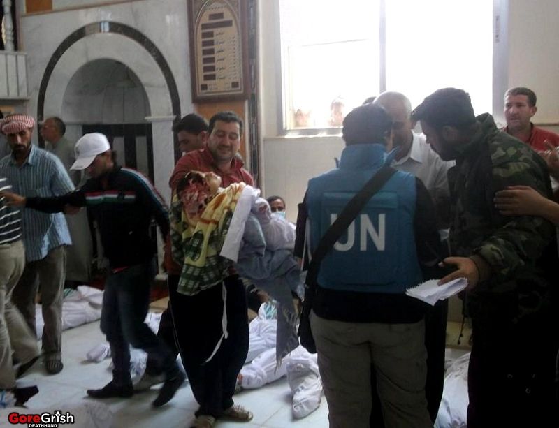massacre-victims36-Al-Hula-Syria-may25-12.jpg