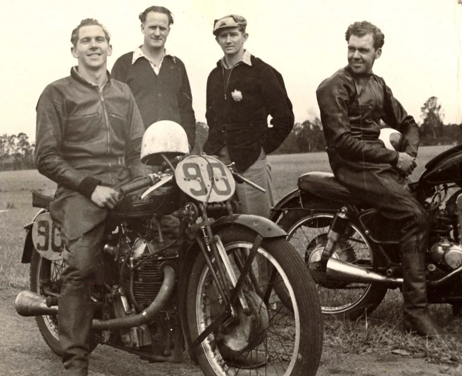 Mt.Druitt practice, AB, 7R, B.Brown KTT, both P&Rs bikes.1953-1.webp