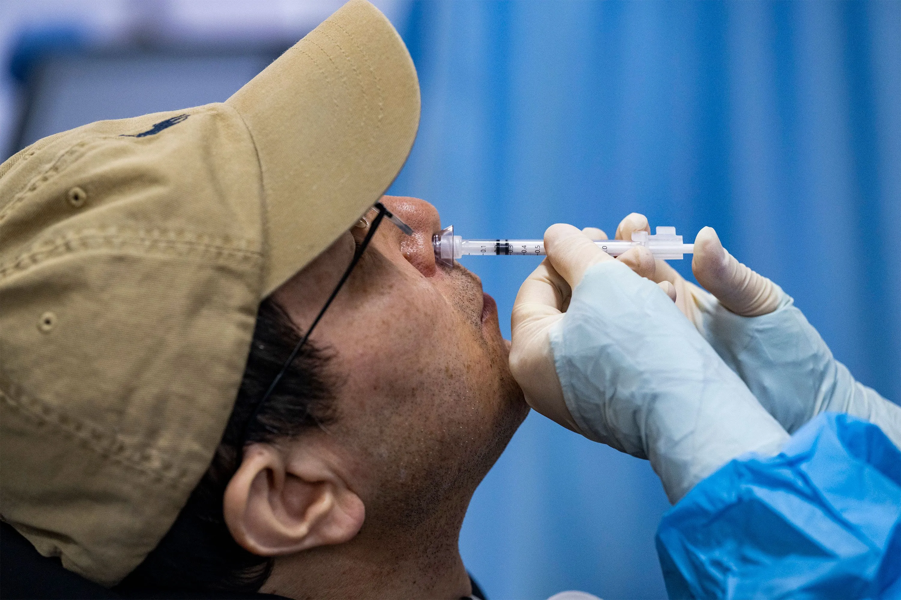 nasal-spray-covid-19-vaccination-GettyImages-1449586508-3000x2000.webp