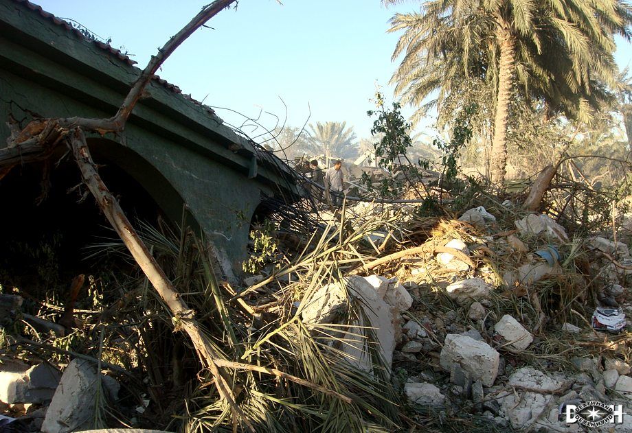 nato-bombs-hit-civ-house2-Tripoli-LY-jun20-11.jpg