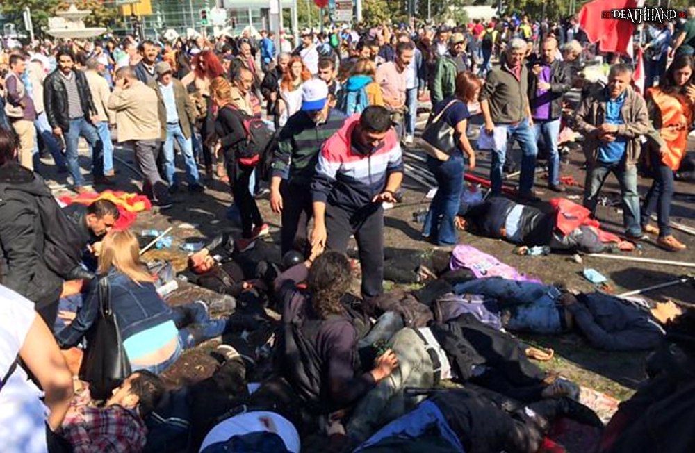 over-100-dead-twin-suicide-bombings-at-peace-rally-15-Ankara-TU-oct-10-15.jpg