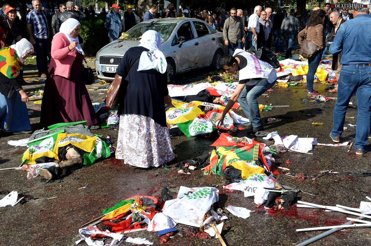 over-100-dead-twin-suicide-bombings-at-peace-rally-34-Ankara-TU-oct-10-15.jpg