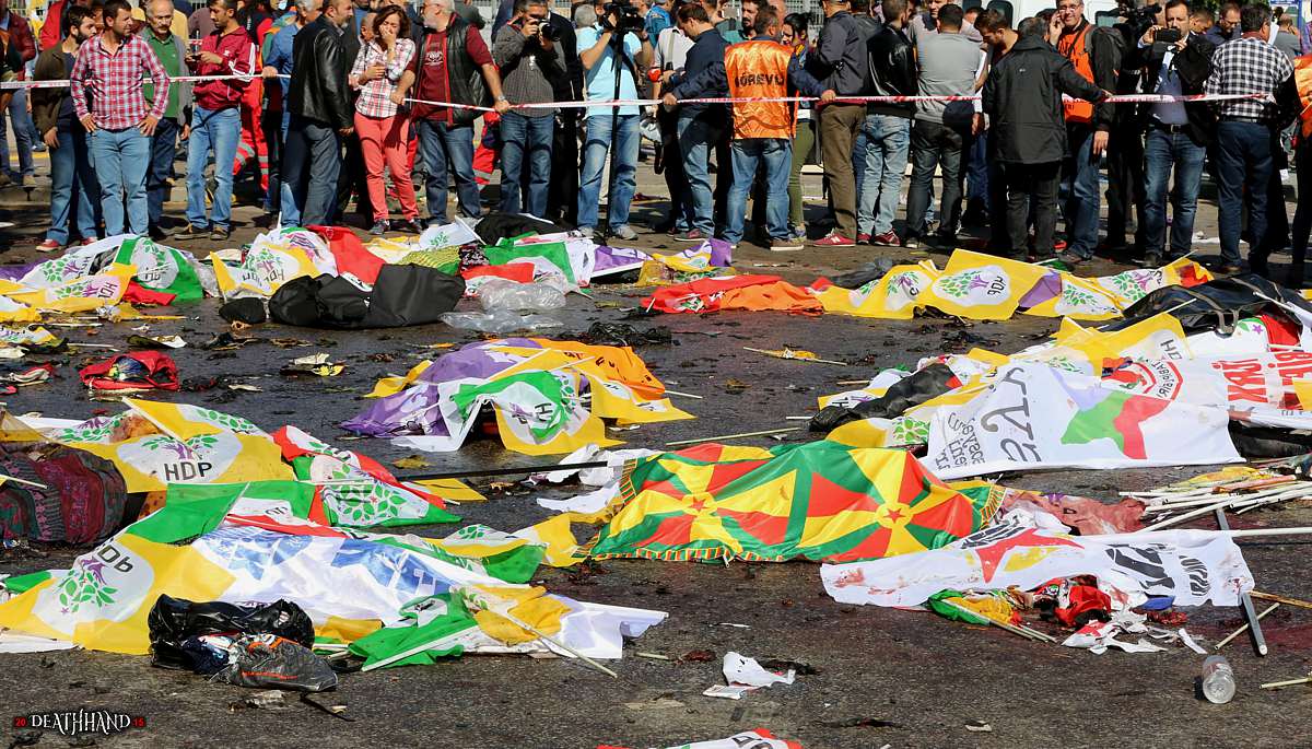 over-100-dead-twin-suicide-bombings-at-peace-rally-38-Ankara-TU-oct-10-15.jpg