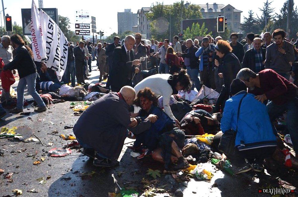 over-100-dead-twin-suicide-bombings-at-peace-rally-9-Ankara-TU-oct-10-15.jpg