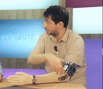 Owjz8xZ6akD9S.gif