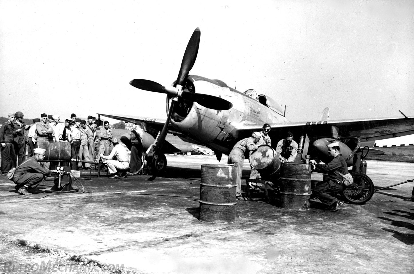 p-47-fire-bomb-17.jpg