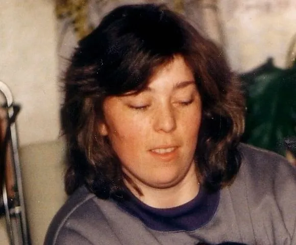 paula-fields1.webp