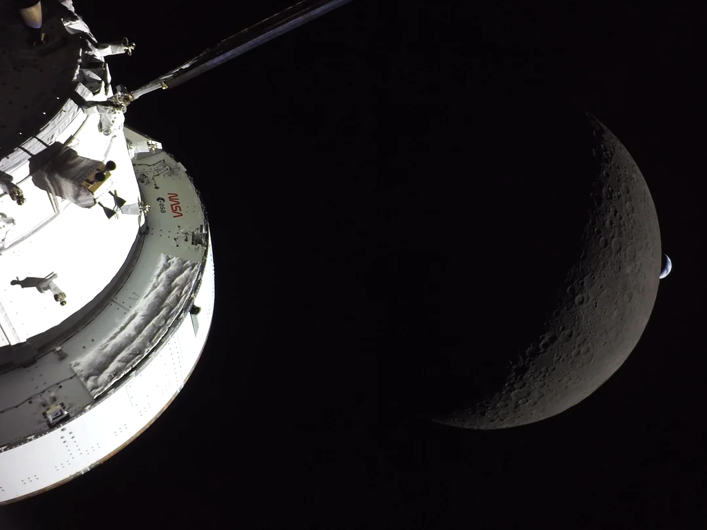 photos from the Artemis II mission, just released on NASAs website 3, Apr 10 2026.webp