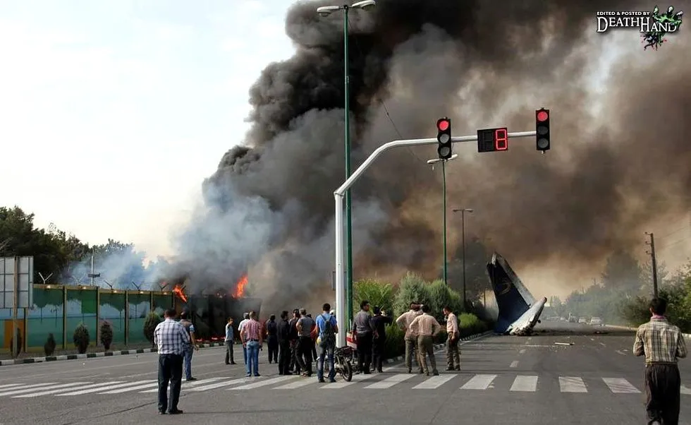 plane-crash-sepahan-airlines-2-Tehran-IR-aug10-14.jpg-large.webp