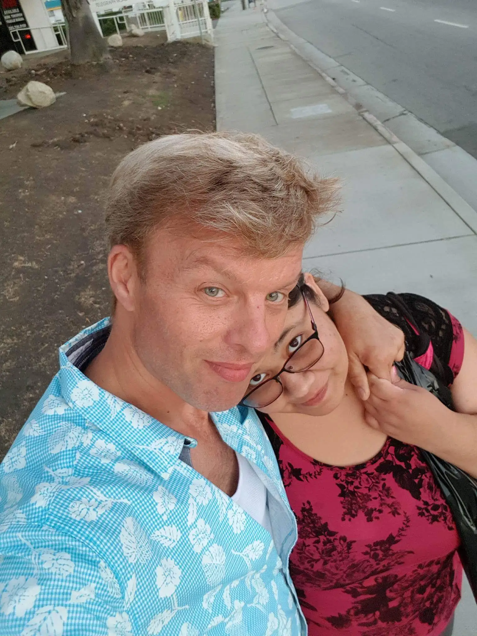 received_487532161606941.webp