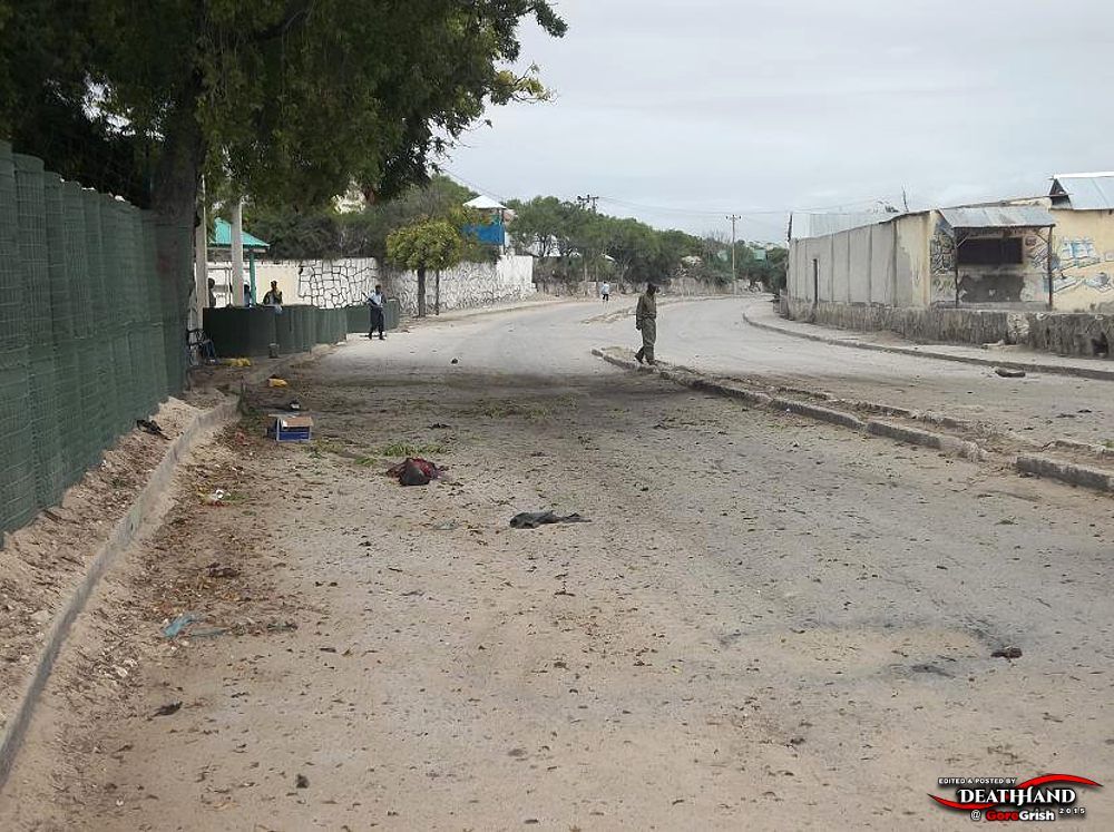 remains-of-two-male-suicide-bombers-2-Mogadishu-SO-aug-1-12.jpg