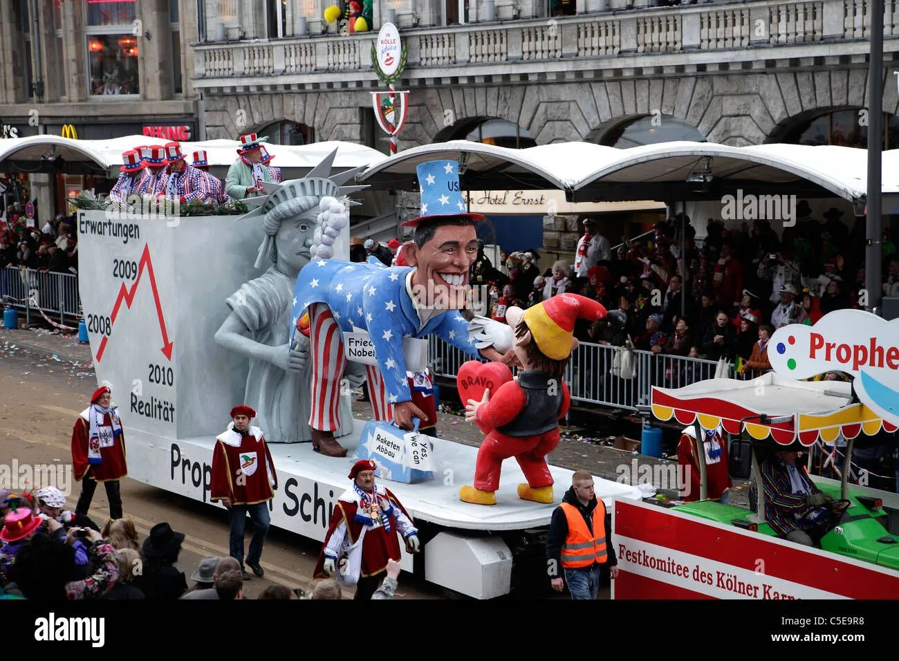 rosenmontagszug-parade-carnival-2010-in-cologne-north-rhine-westphalia-C5E9R8.webp