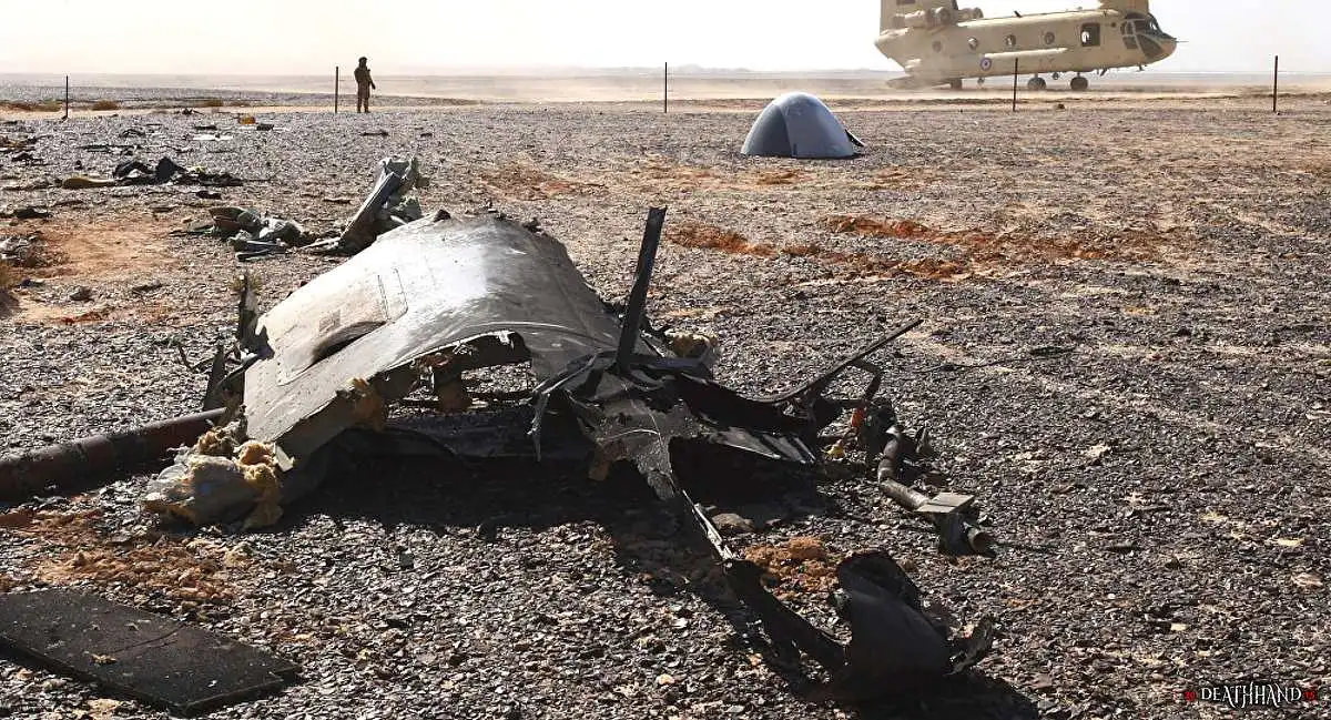 russian-passenger-jet-breaks-up-crashes-in-desert-26-Sinai-EG-oct-31-15.webp