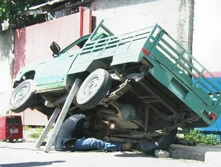 safe_auto_repare.jpg-1.webp