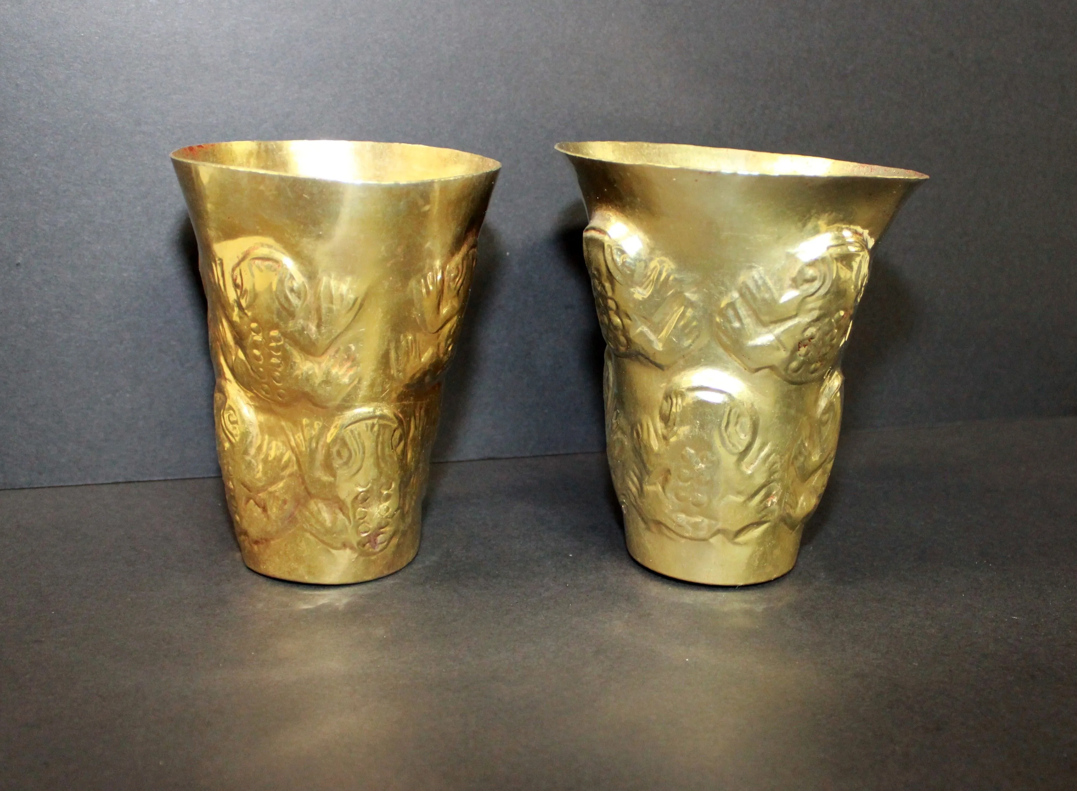 sican beakers.webp