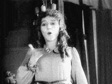 silent-movies-flying-kiss.gif