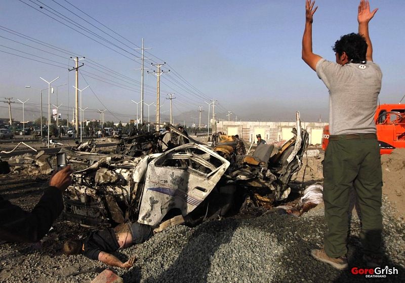 suicide-bomb-attack2-Kabul-AF-sep18-12.jpg