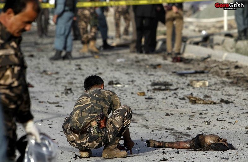 suicide-bomb-attack4-Kabul-AF-sep18-12.jpg