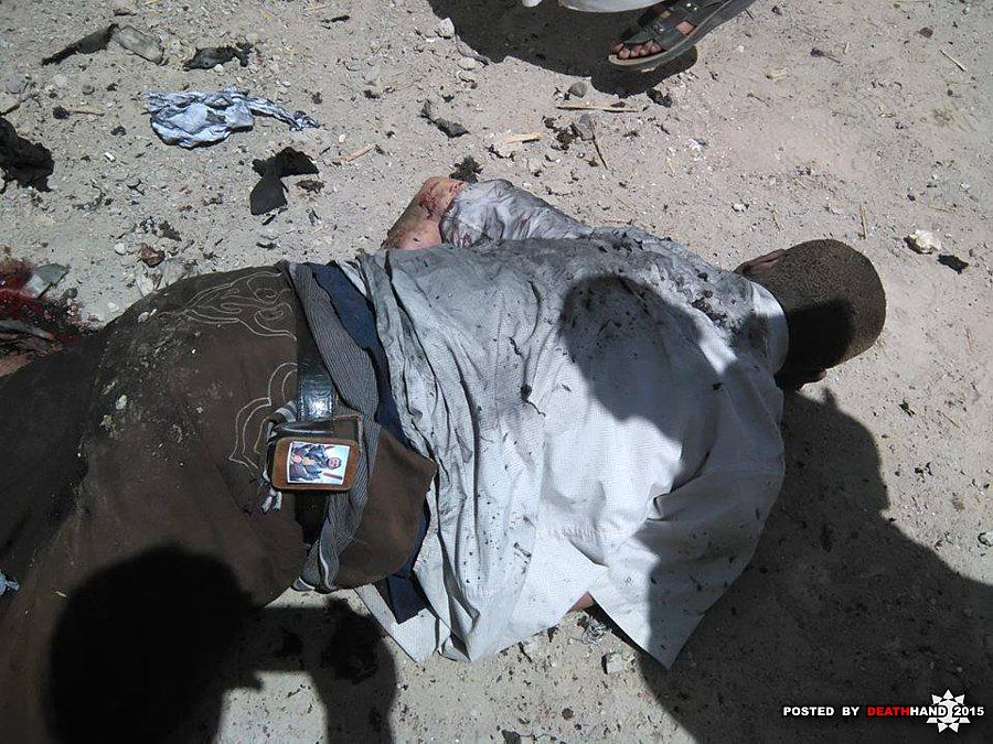 suicide-bomber-blows-self-up-at-mosque-entrance-10-Sanaa-YE-mar-20-15.jpg