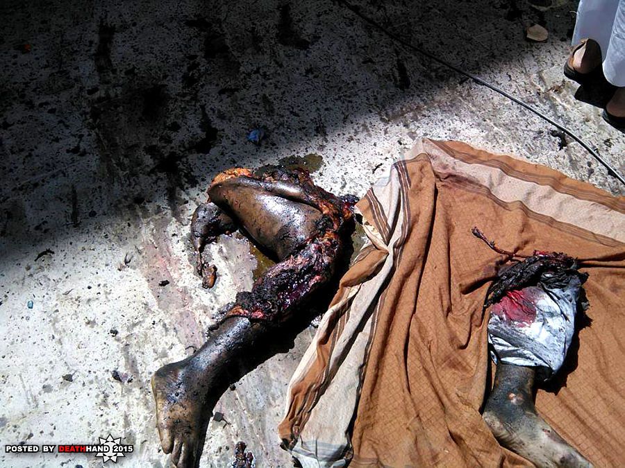 suicide-bomber-blows-self-up-at-mosque-entrance-16-Sanaa-YE-mar-20-15.jpg