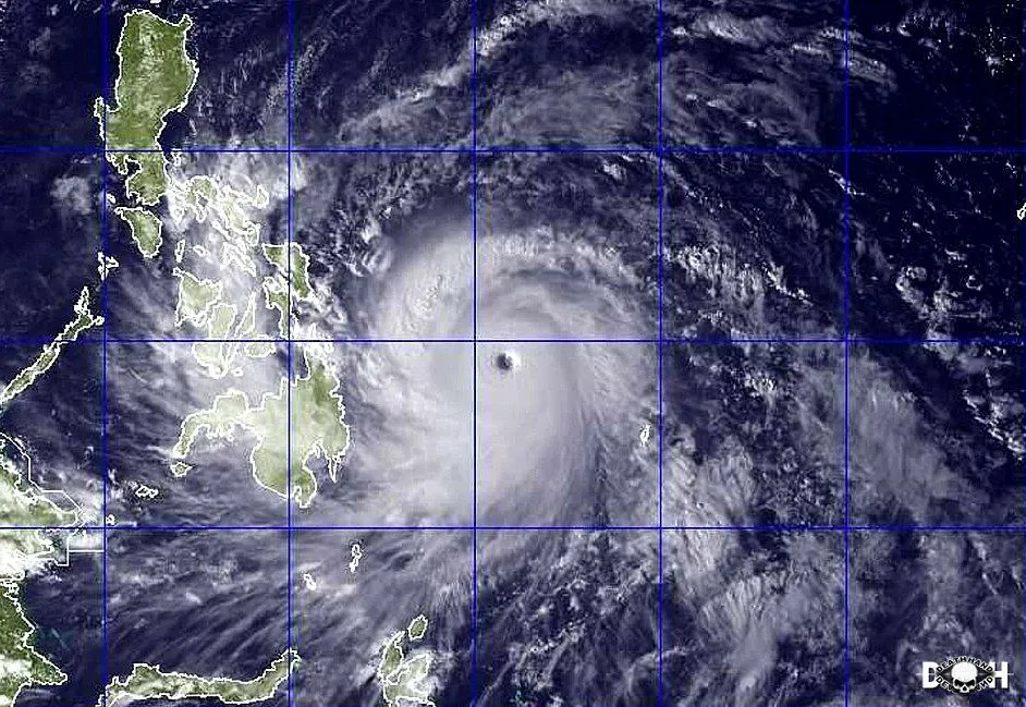 super-typhoon-haiyan2-satellite-Philippines.webp