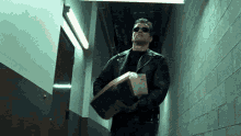 t2arnold.gif