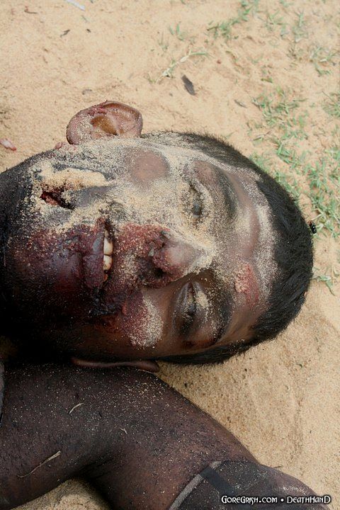 tamil-fighters-killed-by-srilankan-troops14-Korattanam-India-2009.jpg
