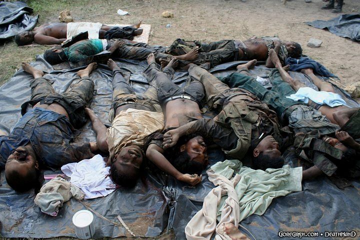 tamil-fighters-killed-by-srilankan-troops22-Korattanam-India-2009.jpg