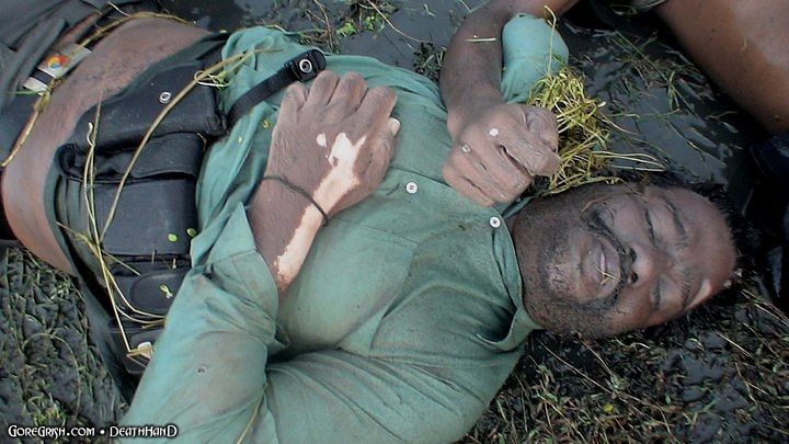 tamil-fighters-killed-by-srilankan-troops23-Korattanam-India-2009.jpg