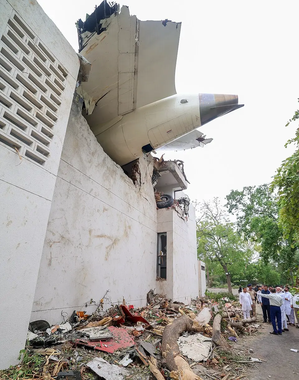 The_wreckage_of_the_crashed_Air_India_Flight_171.webp