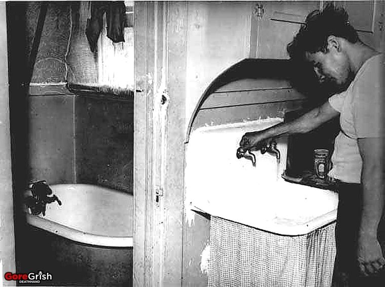 torso-murders21-Franks-sink-Cleveland-OH-1934-38.jpg