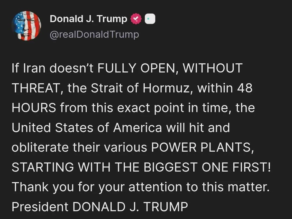Trump saying Iran must open the Straight of Hormuz or suffer a great strike, Mar 22 2026.webp