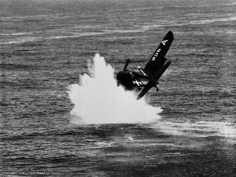 us-corsair-crashes1-Sea-of-Japan-may22-51.jpg