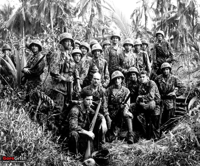 us-marine-raiders-Cape-Totkina-jan1944.jpg