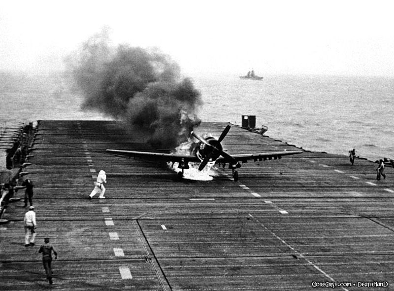 us-navy-plane-catches-fire-uss-essex-Korea-nov11-52.jpg